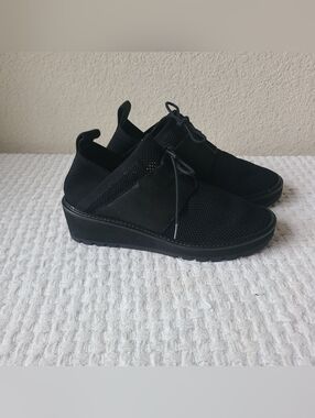 Eileen Fisher Women's Wilson Ankle Boot Size 7.5